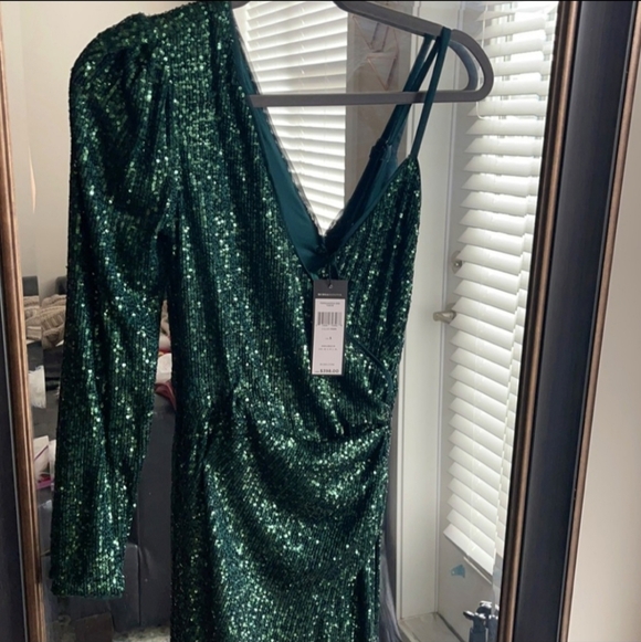 BCBGMaxAzria One Shoulder Green Sequin Dress - Picture 5 of 8